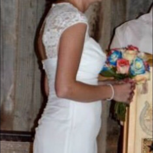 White Wedding dress - Picture 3 of 4